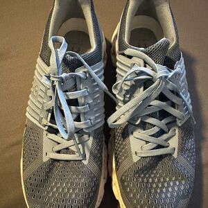 On Running Cloudswift Women's Athletic Shoes